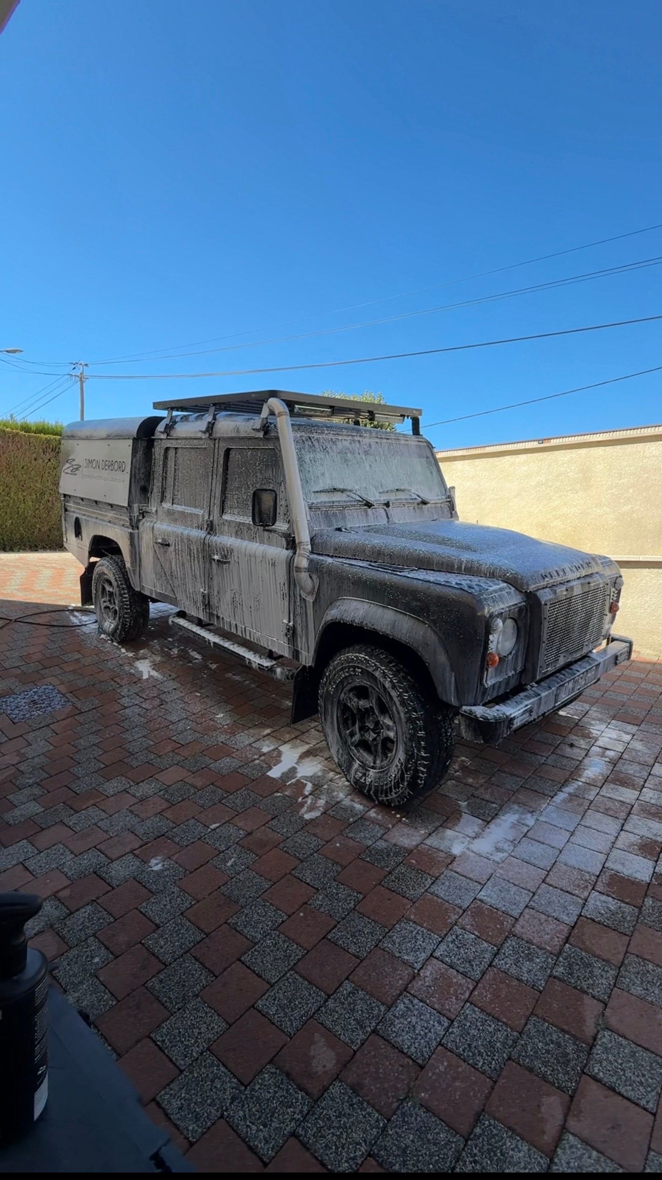 Land Rover Defender - prélavage mousse