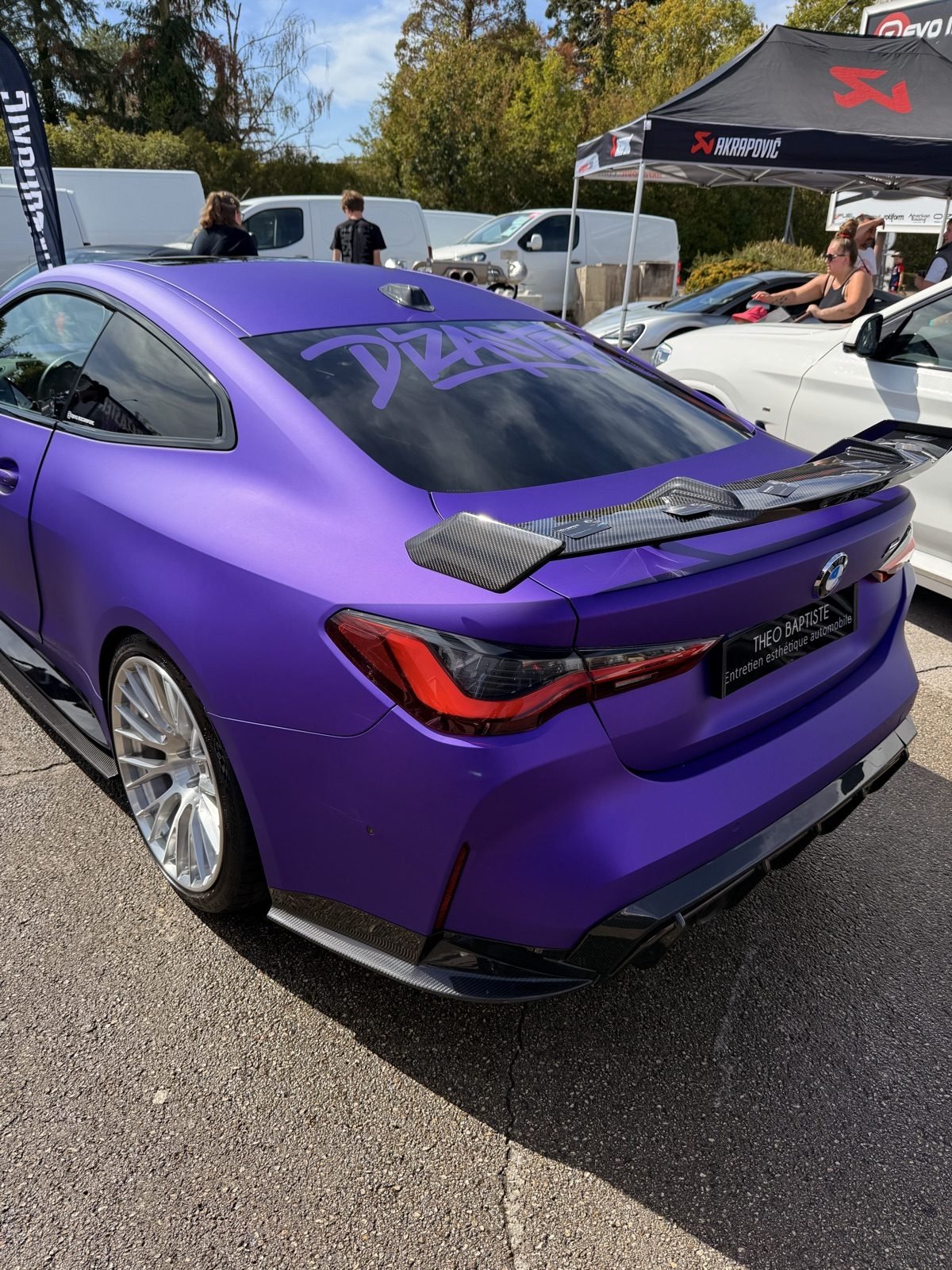 BMW coupé violet mat